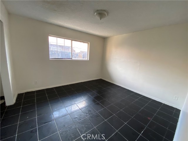 1108 Monterey Street, Bakersfield CA: https://media.crmls.org/medias/a5fe9fe3-c9b5-4791-918e-a53d29bfe82b.jpg