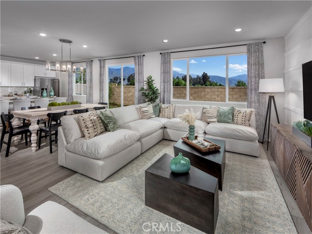 Detail Gallery Image 9 of 16 For 934 Fuchsia Cir, Redlands,  CA 92374 - 4 Beds | 3 Baths