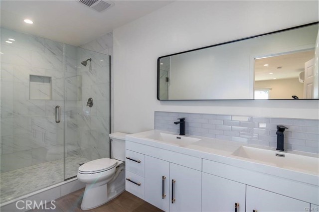 5457 Beckford Avenue, Tarzana CA: https://media.crmls.org/medias/a6025619-05c4-45c1-abfc-7e31ffacfa31.jpg