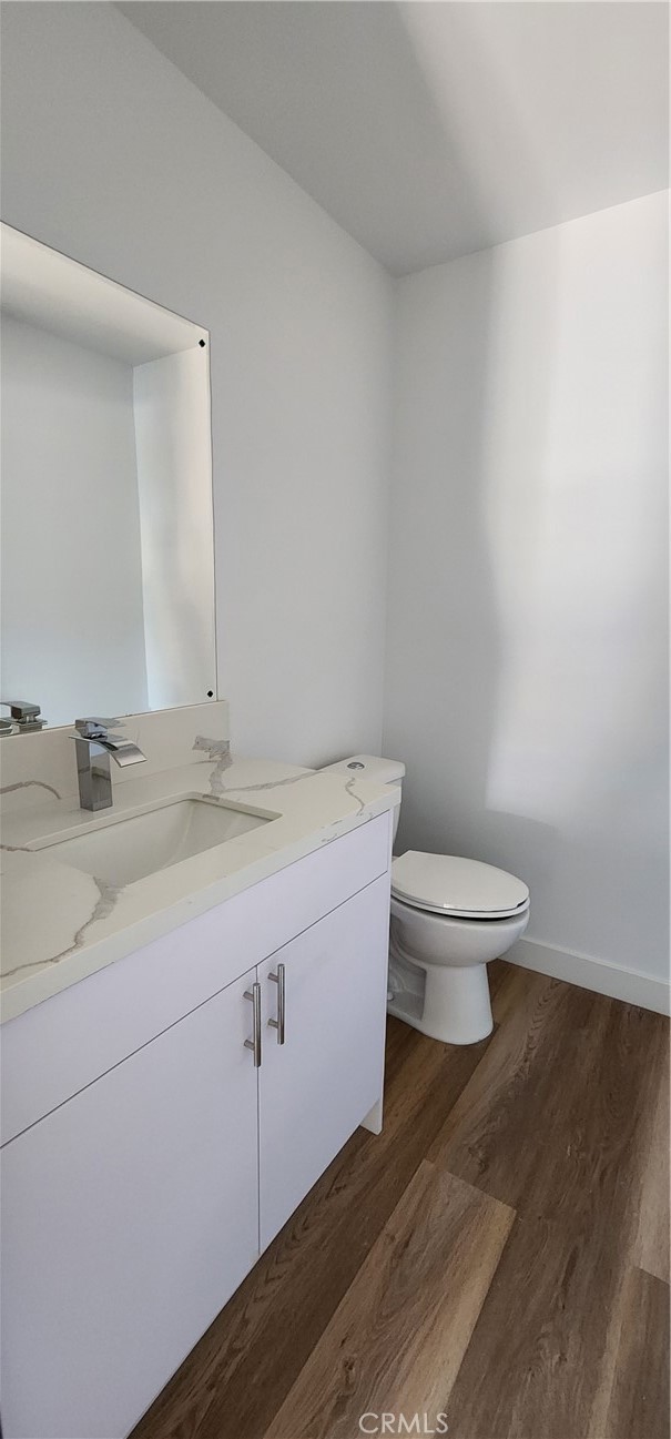 117 S Rampart Blvd, Los Angeles CA: https://media.crmls.org/medias/a60364cf-923d-40ea-b85d-8e1779594270.jpg