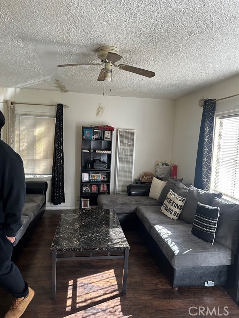 Detail Gallery Image 13 of 13 For 1321 E 108th, Los Angeles,  CA 90059 - – Beds | – Baths