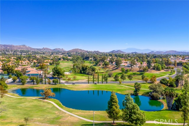 40070 Corte Fortuna, Murrieta CA: https://media.crmls.org/medias/a60373b3-8ac7-4cb8-ab05-a27b9206dfc5.jpg