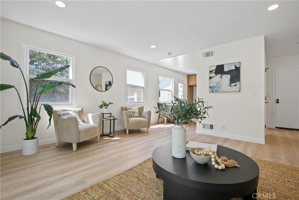 A6037b8e 0889 4baa A4d1 2599e32f2558