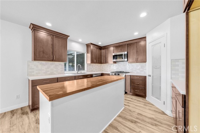 Detail Gallery Image 19 of 43 For 23674 Pepperleaf St, Murrieta,  CA 92562 - 3 Beds | 2/1 Baths