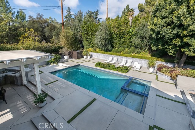 5433 Castle Knoll Road, La Canada Flintridge CA: https://media.crmls.org/medias/a6049b32-4947-4673-96fd-81dba66102b0.jpg