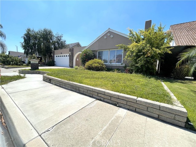 4470 Avenida Granada, Cypress CA: https://media.crmls.org/medias/a604ad88-a598-4e25-a367-c28d4997eb56.jpg