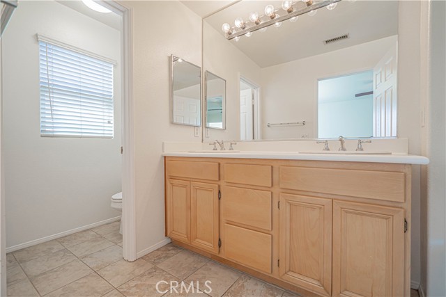 Detail Gallery Image 15 of 32 For 24743 Montevista, Valencia,  CA 91354 - 3 Beds | 3 Baths