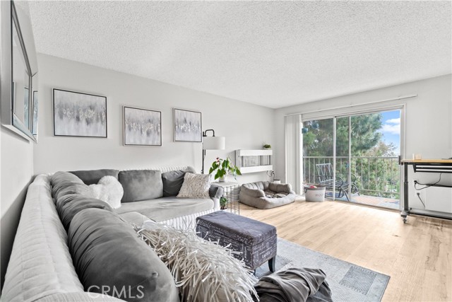 5369 Algarrobo, Laguna Woods CA: https://media.crmls.org/medias/a604fee6-09ff-4c62-89ca-d2d091002137.jpg