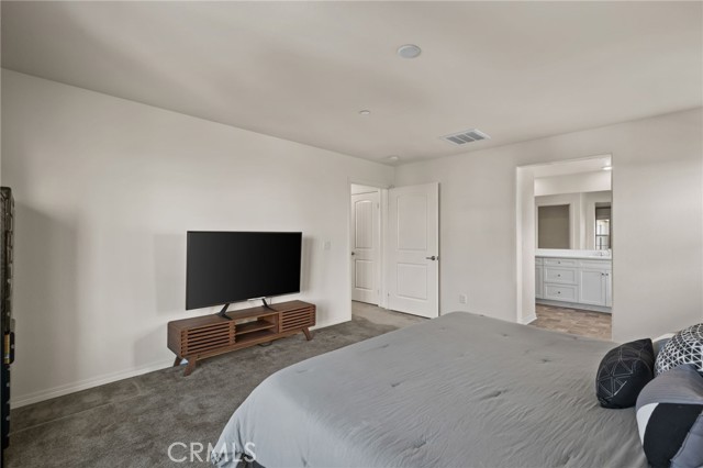 Detail Gallery Image 20 of 31 For 16724 Stags Leap, Fontana,  CA 92336 - 3 Beds | 2/1 Baths