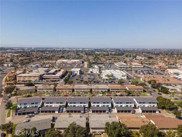 2809 S Baker Street, Santa Ana CA: https://media.crmls.org/medias/a6086c8f-bef9-436d-a808-c491866b8187.jpg