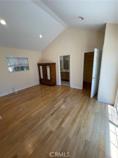 Detail Gallery Image 14 of 69 For 5118 Newcastle Ave, Encino,  CA 91316 - 3 Beds | 2 Baths