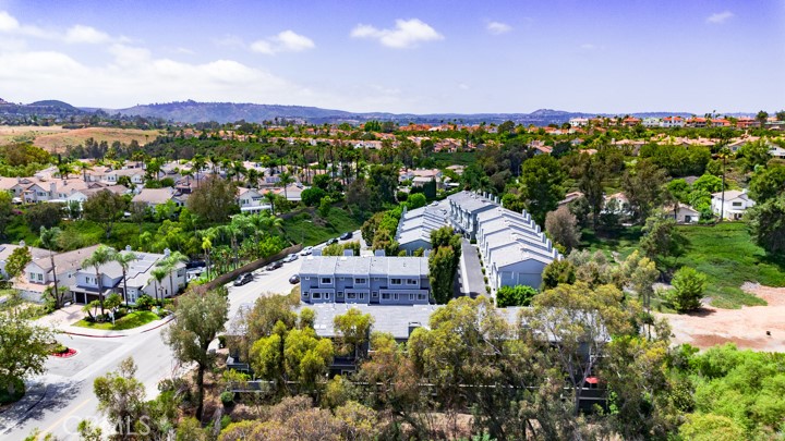 https://media.crmls.org/medias/a608d636-9849-4821-9241-e675502ceb09.jpg?preset=X-Large