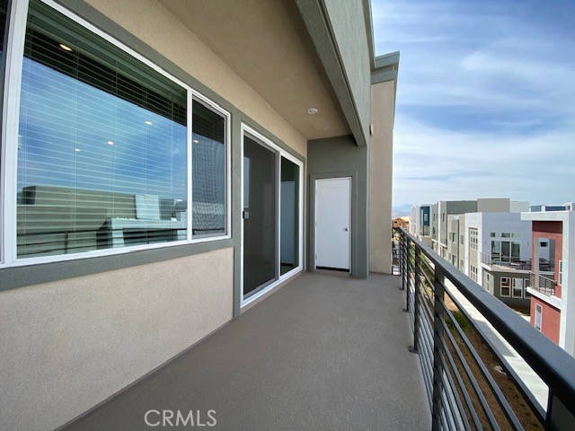 26955 Prospector Road, Valencia CA: https://media.crmls.org/medias/a608ec6e-2f8b-4dec-8bc3-ac39a249cab5.jpg