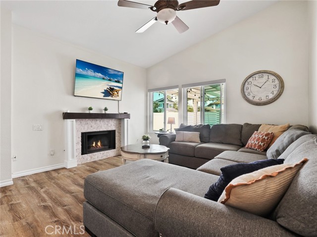 780 Gregory Lane, Oceanside CA: https://media.crmls.org/medias/a608fe43-dad7-43b0-92f3-67313d027e6c.jpg