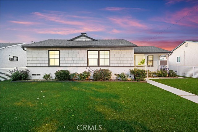Detail Gallery Image 2 of 32 For 16521 Plummer St, North Hills,  CA 91343 - 3 Beds | 2 Baths