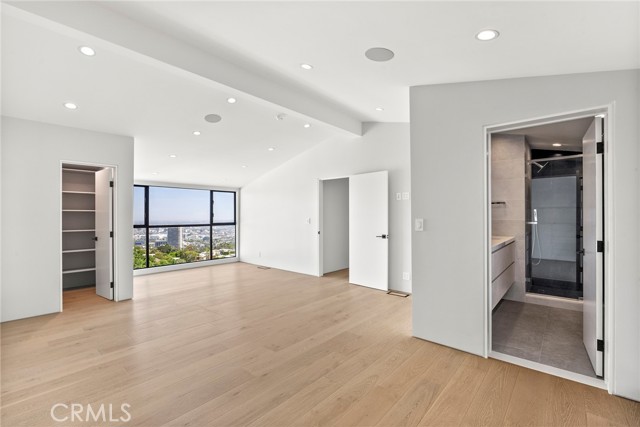 Detail Gallery Image 25 of 35 For 9336 Lloydcrest Dr, Beverly Hills,  CA 90210 - 3 Beds | 2 Baths