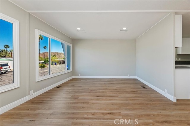 Detail Gallery Image 9 of 32 For 31 Circle a Dr, Palm Desert,  CA 92260 - 2 Beds | 2 Baths