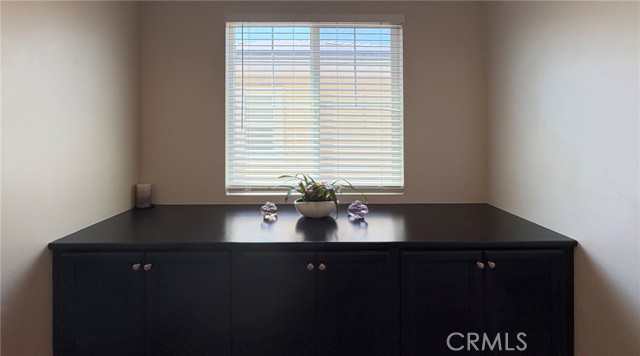 Detail Gallery Image 10 of 26 For 14247 Symphony Ct, Corona,  CA 92880 - 4 Beds | 3/1 Baths
