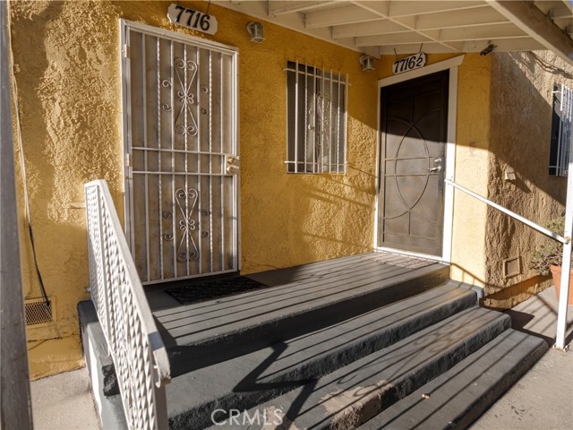 7714 S Broadway, Los Angeles CA: https://media.crmls.org/medias/a60c8228-8732-4ab8-896b-a339714e7b16.jpg