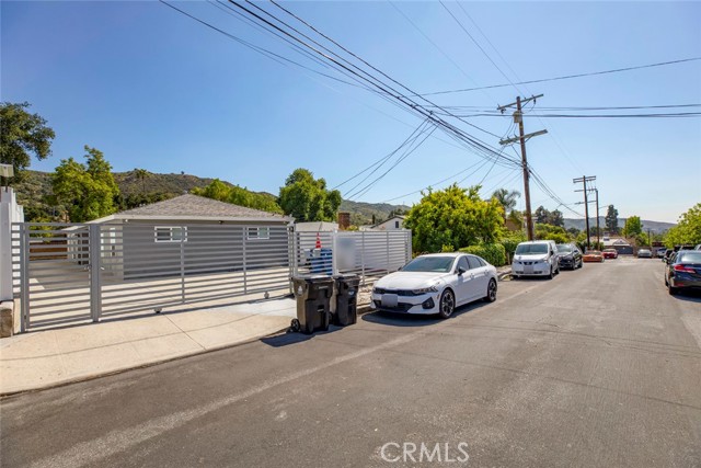 Detail Gallery Image 2 of 19 For 7630 Day St, Tujunga,  CA 91042 - 2 Beds | 1 Baths