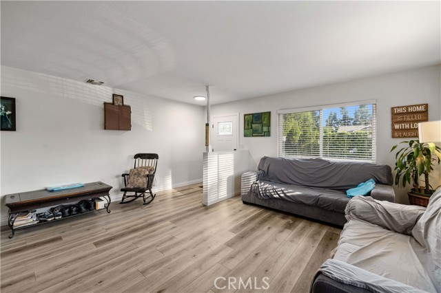 18557 Napa Street, Northridge CA: https://media.crmls.org/medias/a60d9afc-7c55-45e7-bd62-6a01c8e5c3e9.jpg