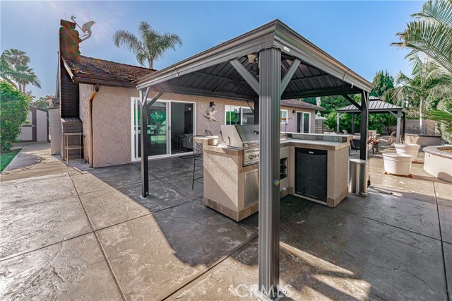 Detail Gallery Image 14 of 18 For 405 S Carole Ln, Orange,  CA 92869 - 3 Beds | 2 Baths