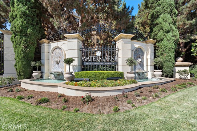 3247 Watermarke Place, Irvine CA: https://media.crmls.org/medias/a60e0352-ce4e-4bd5-a07b-04e904cbf3c5.jpg