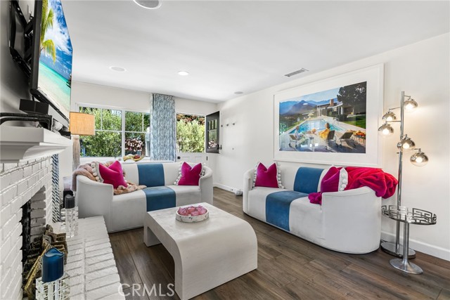 Detail Gallery Image 13 of 29 For 700 Jasmine Ave, Corona Del Mar,  CA 92625 - 2 Beds | 2 Baths