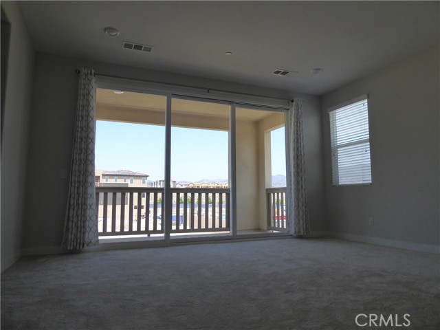 652 Athos, Lake Forest CA: https://media.crmls.org/medias/a6106543-26ed-45af-b3f3-ad9a87b0bc2b.jpg