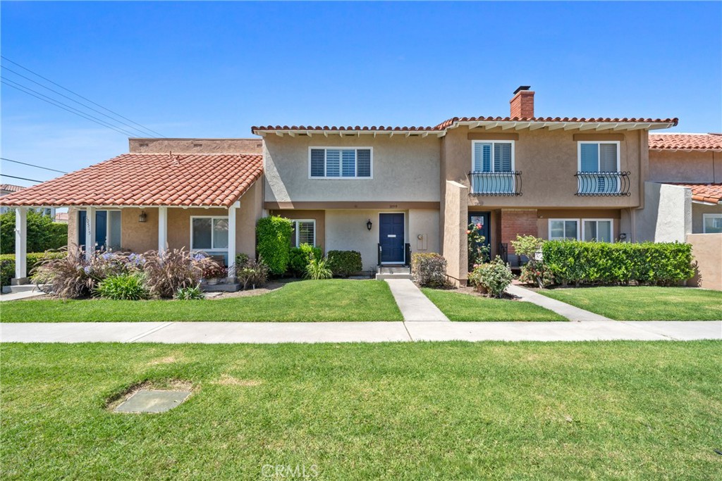 10519 La Rosa Circle