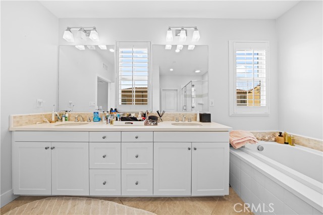 Detail Gallery Image 30 of 43 For 63 Birmingham, Irvine,  CA 92620 - 4 Beds | 4 Baths