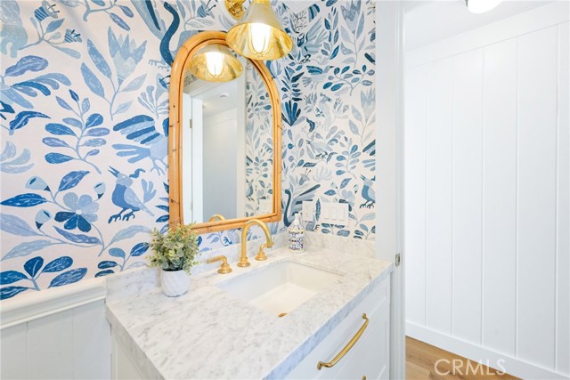 Detail Gallery Image 17 of 43 For 360 Cliff, Laguna Beach,  CA 92651 - 3 Beds | 3 Baths