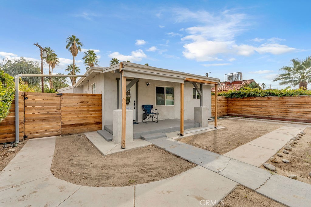 640 S Calle Palo Fierro