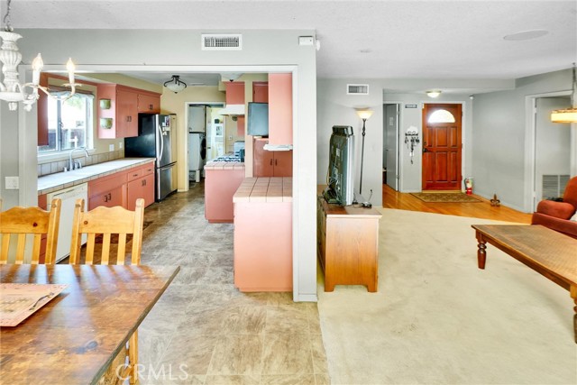 6650 Sale Avenue, West Hills CA: https://media.crmls.org/medias/a612189d-bea4-4590-8bb8-aab47336f78d.jpg