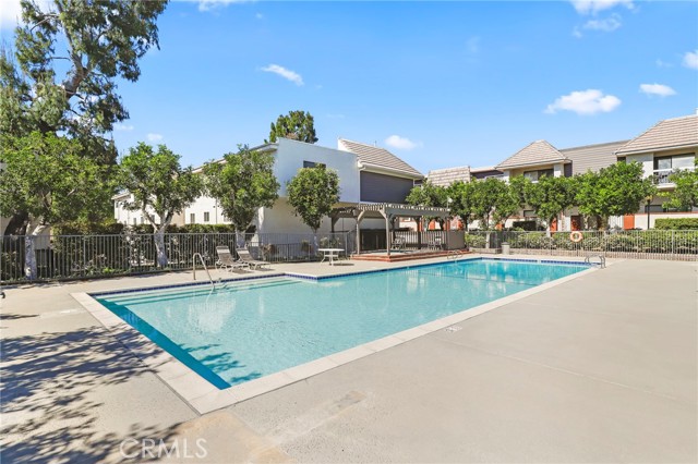 Detail Gallery Image 27 of 41 For 10201 Mason Ave #19,  Chatsworth,  CA 91311 - 2 Beds | 2/1 Baths