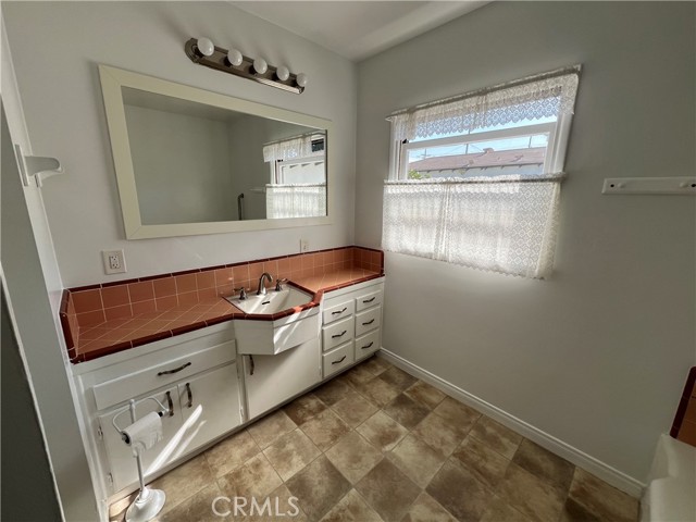408 S Indiana Street, Anaheim CA: https://media.crmls.org/medias/a612d1b5-568a-43f6-a5c0-c5c0556153dc.jpg