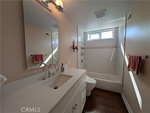 2822 Jason Court, Thousand Oaks CA: https://media.crmls.org/medias/a6131eca-77d2-4a74-81e1-87914ca43354.jpg