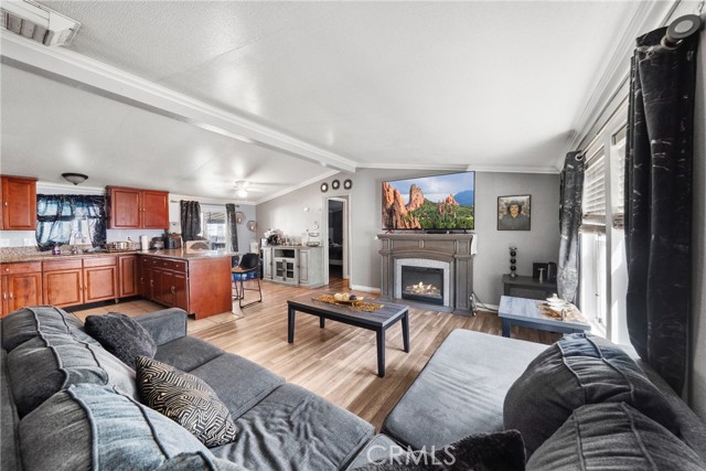 Detail Gallery Image 4 of 20 For 243 N Meridian Ave #191,  San Bernardino,  CA 92410 - 3 Beds | 2 Baths
