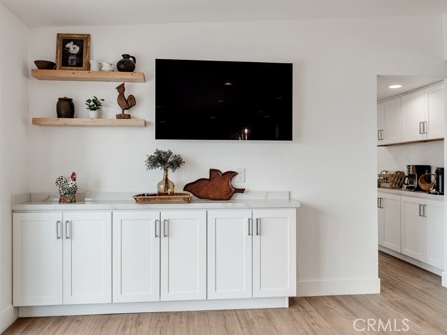 https://media.crmls.org/medias/a615026c-58ac-4e89-a962-58652efa838d.jpg?preset=X-Large