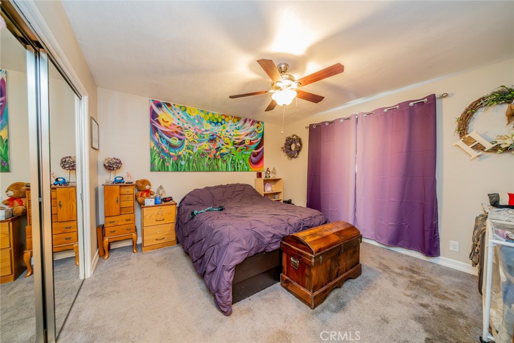 https://media.crmls.org/medias/a6158197-3e3f-4eeb-8121-4de317474779.jpg?preset=X-Large