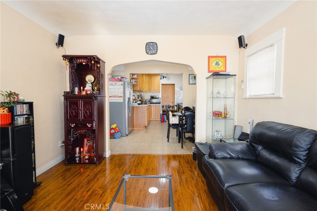 4284 Dwight - photo 16