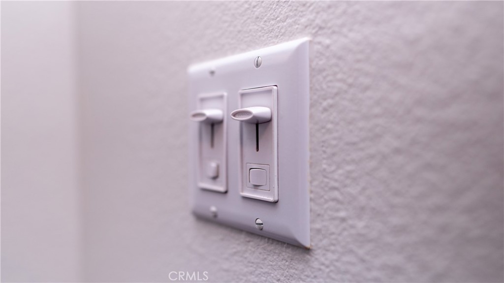 https://media.crmls.org/medias/a61624ef-c154-45b7-b2cb-ce3c462cf0d4.jpg?preset=X-Large