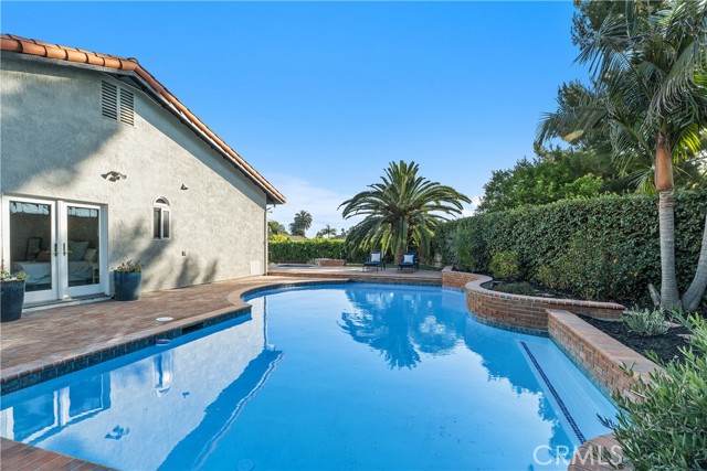 12571 Welbe Drive, North Tustin CA: https://media.crmls.org/medias/a6167c7b-2197-4eb8-8e85-ad91f13d0886.jpg