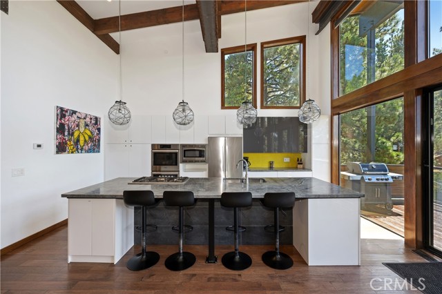 43669 Ridge Crest, Big Bear Lake, CA 92315