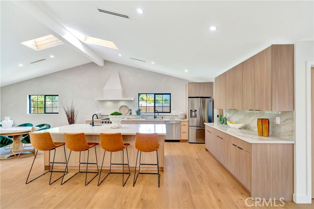 5534 Pattilar Avenue, Woodland Hills CA: https://media.crmls.org/medias/a617ab49-6e5e-41fa-b04c-e133afe0a27f.jpg