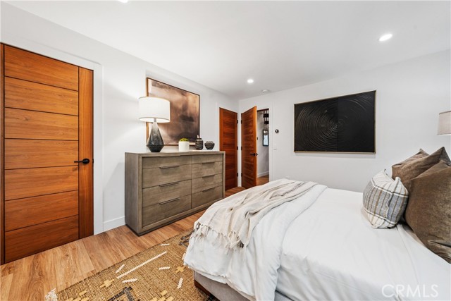 1264 Ozeta Terrace, West Hollywood CA: https://media.crmls.org/medias/a617c0c0-87da-43e2-806c-52bc8c32eaee.jpg