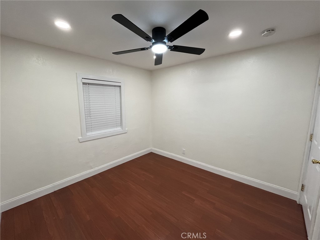 https://media.crmls.org/medias/a61861f1-ee29-46ac-a4b5-f868d0b9cf3d.jpg?preset=X-Large