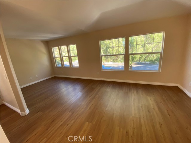 Detail Gallery Image 6 of 16 For 1724 Freeport Ter, San Pedro,  CA 90732 - 3 Beds | 2/1 Baths