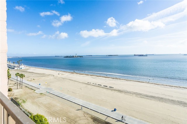 1750 E Ocean Boulevard, Long Beach CA: https://media.crmls.org/medias/a61920a0-7a25-42c5-9003-b23007dc1a46.jpg