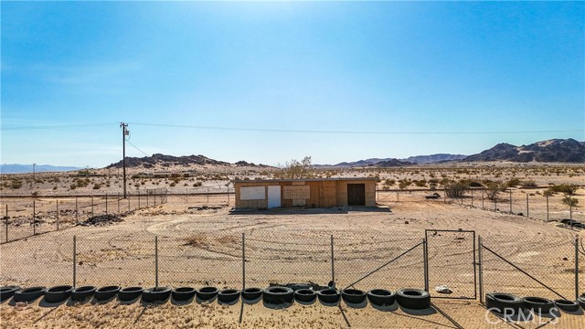 Detail Gallery Image 4 of 36 For 3437 Blower Rd, Twentynine Palms,  CA 92277 - 1 Beds | 0 Baths